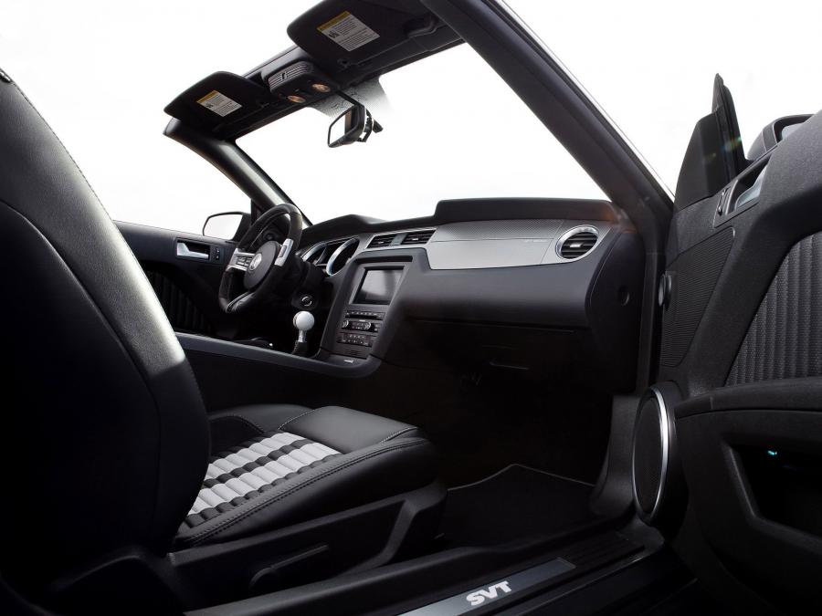  Shelby GT500 Convertible SVT 2009 года  (фото 5 из 12)